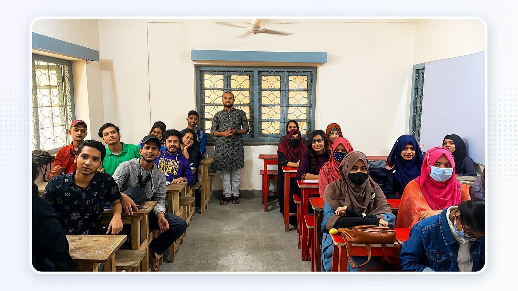 ছোট ব্যাচে প্রতিটি শিক্ষার্থীকে গুরুত্ব দেয়া